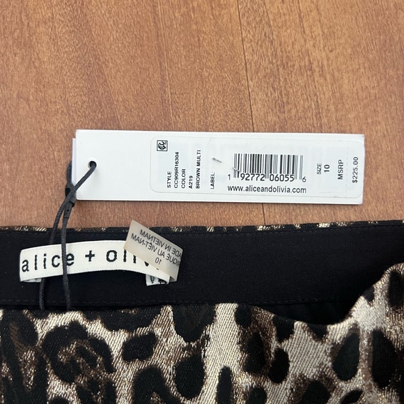 Alice + Olivia Mini Skirt - Picture 4 of 5